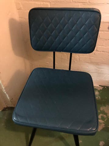 Gratis: Kick Collection Max eettafel stoelen