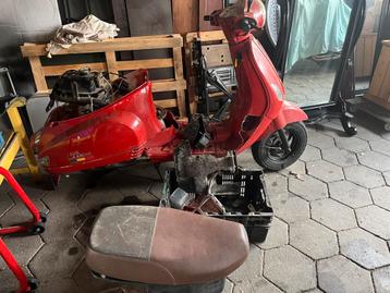 Iva Lux 4 takt sloopscooter met kenteken