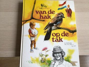 Boeken “Van de hak op de tak” en “100 wereldwonderen”,gratis