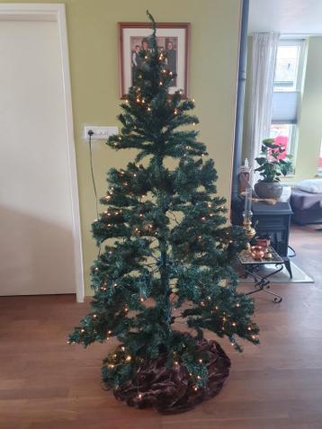 Gratis Kerstboom met lampjes