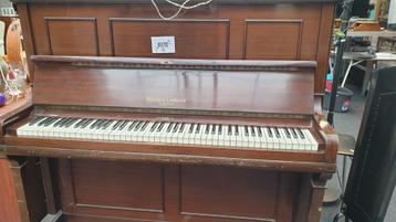 Bruine Squire & Longson Piano GRATIS