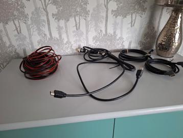 Luidsprekersnoer en 4 hdmi kabels