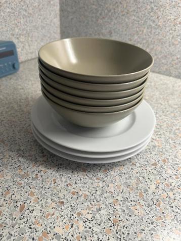 Servies - Borden en kommen