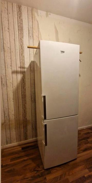 Beko Koelkast met vriezer - Defecte motor