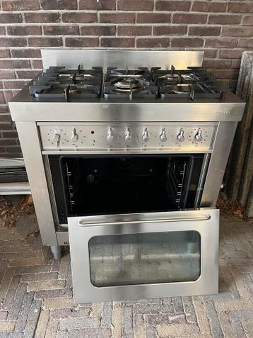 GRATIS - Solitaire - Gasfornuis + oven (schanier kapot)