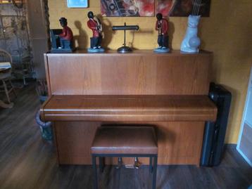 Piano akoestisch evt. met vervoer, zie omschrijving