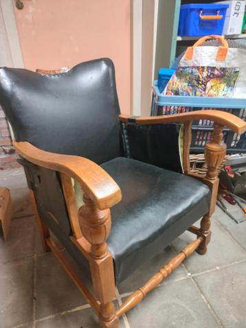 2X GRATIS antieke hardhouten stoelen MOET NU WEG