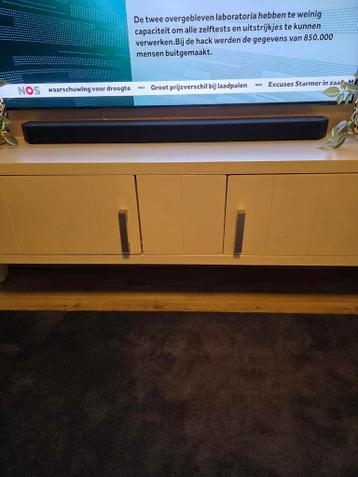 Tv kast 180 breed 45 diep en 40 hoog voor aan de muur voor d