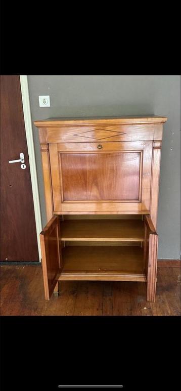 Kast in goede staat gratis op te halen in Grave (NB)