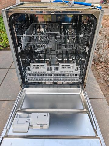 Whirlpool ADG 7430/1 FD vaatwasser (defect)