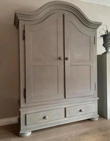 Gratis Kast - Moet vóór zaterdag weg!