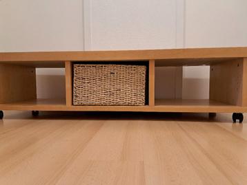 Gratis laag kastje op wielen, met of zonder mandjes