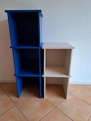 Gratis: kastje, ook te gebruiken als bijzet tafel of kruk