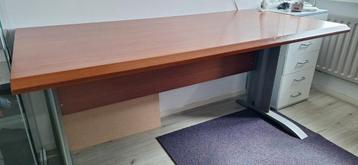 Gebruikt bureau - 160x75x76cm - Gratis af te halen