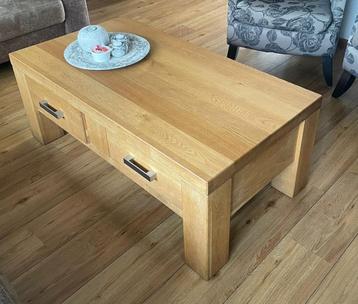 Gratis - massief houten salontafel met 2 lades