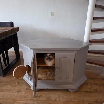 GRATIS hoekkastje opknapper.