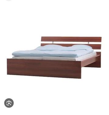 Gratis Ikea bed “hopen” 160x200 bruin