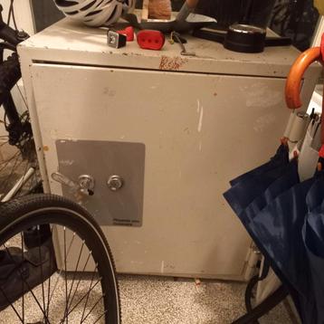 Oude brandkast ophalen