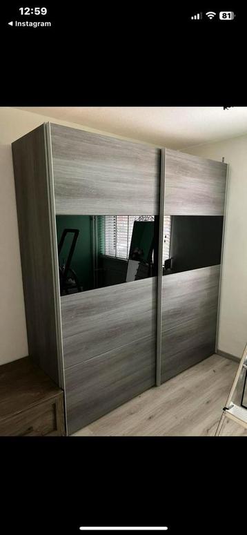 Gratis kledingkast op te halen