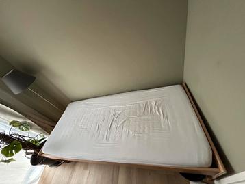 Gratis 1 persoonsbed aangeboden