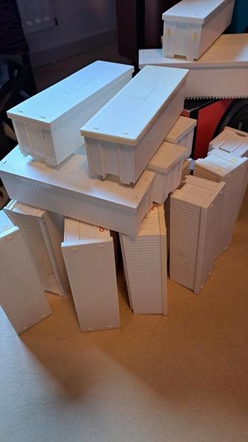 Diverse witte diabakjes en diarad meerdere Gratis