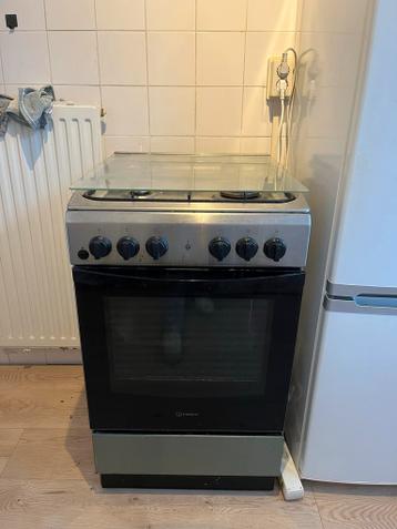 Losstaand gasfornuis met oven - gratis af te halen!