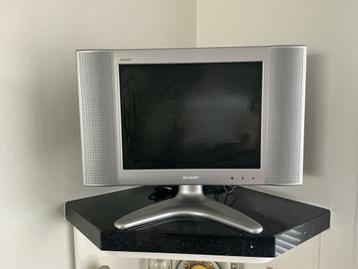 Sharp LCD TV - Weinig gebruikt, verzamelobject!