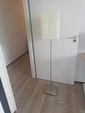 Mooie vloerlamp