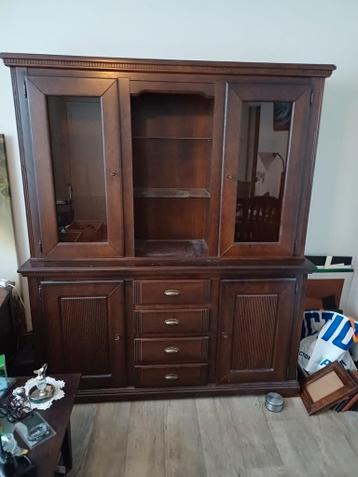 Koloniale Buffetkast met Glasdeuren + uitschuifbare tafel