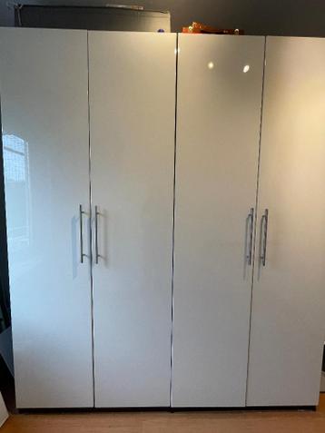 Witte Pax kasten hoogglans