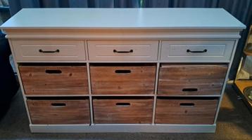 Gratis Dressoir - Wit met houten bakken