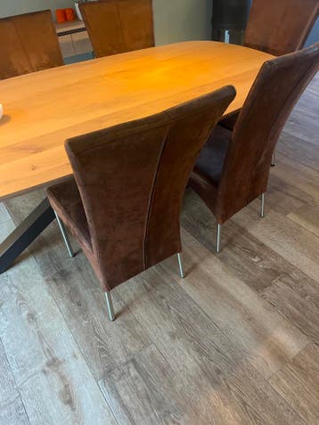 Gratis Bruine eetkamerstoelen - set van 5