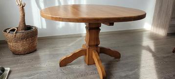 GRATIS Hardhout tafel (onderhoud nodig)