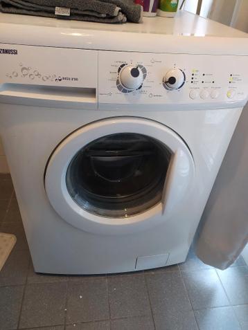Wasmachine, Zanussi. Gratis!