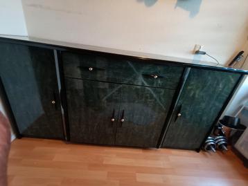 Groene dressoir