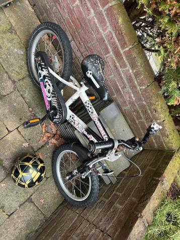 Kinderfietsjes en steps