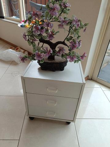 Bedroom furniture set