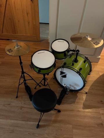 Millenium junior drum set.