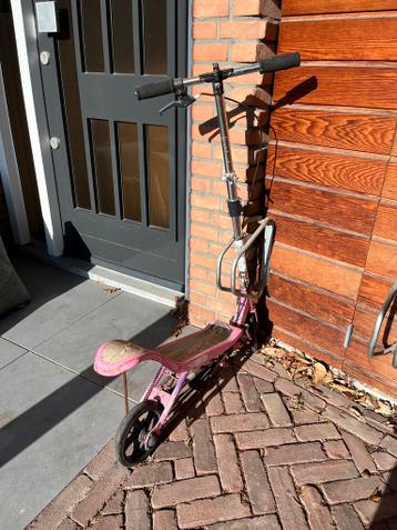 GRATIS - space scooter