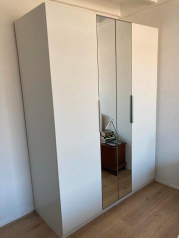 Gratis - 2 witte Ikea pax kastdeuren met greep 49x194