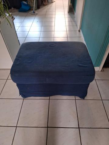 Gratis, donkerblauwe hocker