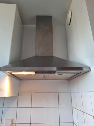 IKEA Whirlpool Wandschouwkap - Gebruikt