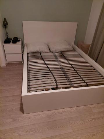 Gratis bedframe 155x210 (incl. hoofdbord) - Zonder matras