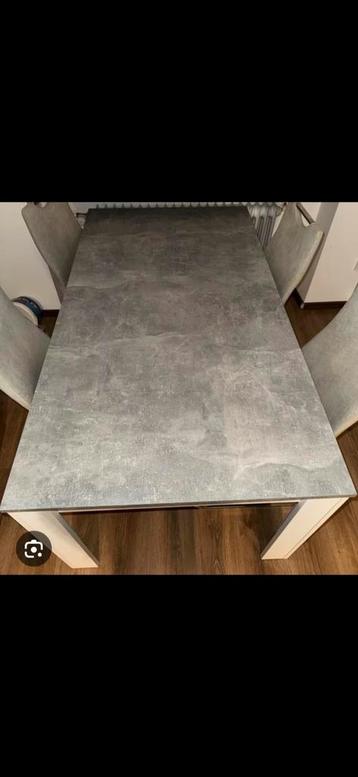 Gratis Eettafel - Stijlvolle Tafel voor Jou!