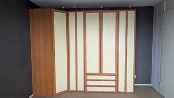 Kledingkast (gratis ophalen!)