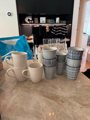 Gratis kopjes en glazen af te halen