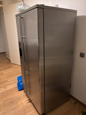 Gratis Amerikaanse Koelkast met Vriesvak en ijsblokjesmachin