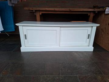Gratis af te halen TV meubel tv kastje voor bv playstation