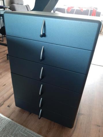 Moderne ladekast met 6 lades