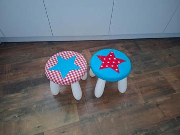 2 witte plastic krukjes - gratis af te halen